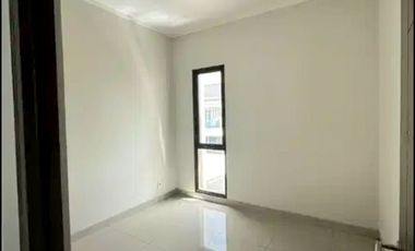 HOEK MEWAH MURAH !! Luas 193 Rumah Cluster Summarecon Bekasi