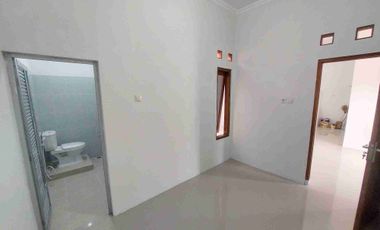 rumah modern siap huni dekat kampus ums lokasi karangasem solo