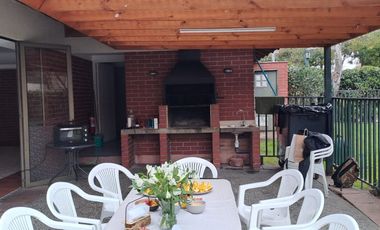 Dpto en Venta en Las Condes 2D2B1E1B cercano al Portal La Reina