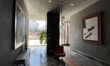 Rento precioso loft amueblado de 1 recamara en Torre Bagá zona Angelopolis y Tec. de Monterrey sobre Via Atlixcayotl cochera dos autos $15,000