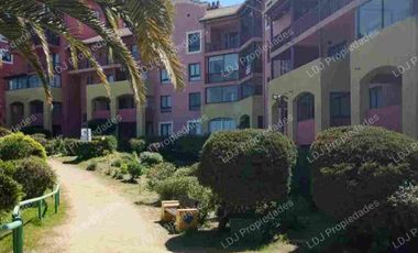 Venta de hermoso departamento en condominio Illimay