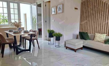 RUMAH MEWAH ASRI SIAP HUNI LOKASI SUPER STRATEGIS DALAM TOWNHOUSE DI REMPOA