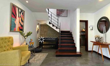 EN VENTA - MODERNA Y AMPLIA CASA DE 4 HABITACIONES