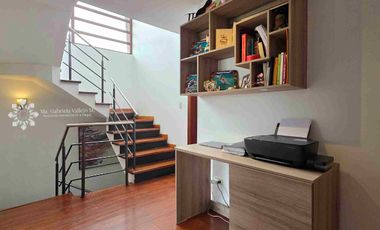 EN VENTA - MODERNA Y AMPLIA CASA DE 4 HABITACIONES