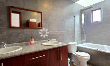 EN VENTA - MODERNA Y AMPLIA CASA DE 4 HABITACIONES