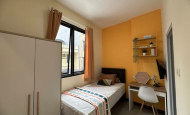 Dijual Cepat Kost Jembatan Lima, Lokasi Strategis, Total 20 Kamar