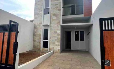 Jual cepat rumah baru 2 lantai harga murah depok margonda