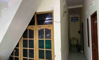 kost 11 kmr, blk uns jual cepat 1 milyard nego