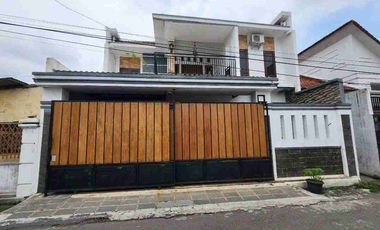 Rumah Bagus 2Lt Semi Furnish Dekat Solo Square Mall