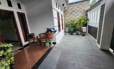 Rumah Bagus 2Lt Semi Furnish Dekat Solo Square Mall