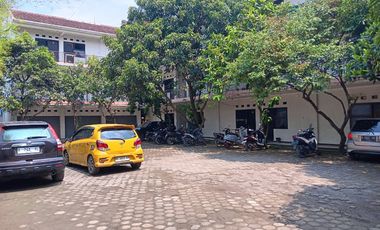 JUAL CEPAT KOST AKTIF TERISI FULL SANGAT COCOK UNTUK INVESTASI LOKASI SANGAT SUPER STRATEGIS DEKAT KAWASAN KAMPUS & PERKANTORAN DI KOTA BANDUNG