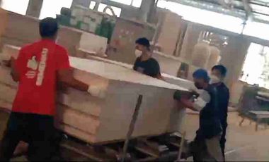 PABRIK PLYWOOD JOMBANG JAWA TIMUR