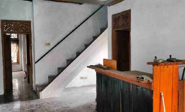 jual  murah villa  5 lantai  area  hotel di Songgokerto kota batu