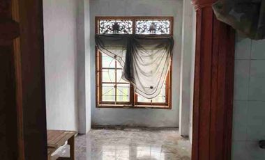 jual  murah villa  5 lantai  area  hotel di Songgokerto kota batu