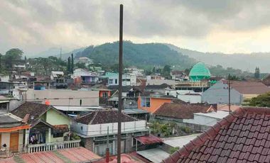 jual  murah villa  5 lantai  area  hotel di Songgokerto kota batu