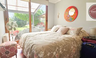 VENTA MODERNA LUMINOSA CASA EN COND. CHICUREO LOS INGLESES