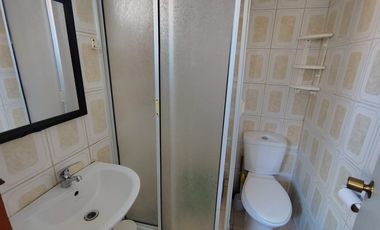 2 Amplias Casas en Villa del Rey $ 290.000.000.-