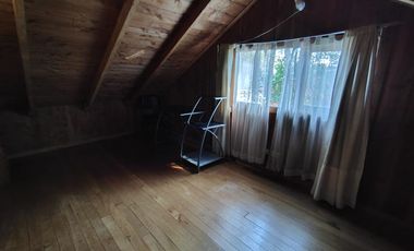 2 Amplias Casas en Villa del Rey $ 290.000.000.-