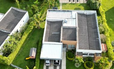 🌿 ESPECTACULAR CASA CAMPESTRE EN VENTA – PUEBLITO CAFETERO, PEREIRA 🏡✨