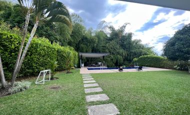 🌿 ESPECTACULAR CASA CAMPESTRE EN VENTA – PUEBLITO CAFETERO, PEREIRA 🏡✨