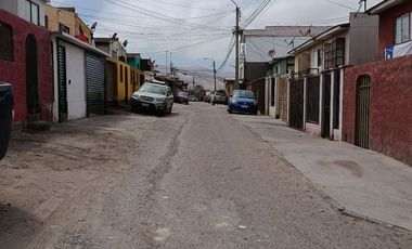 En Venta Casa Ampliada y Remodelada, Sector La Tortuga