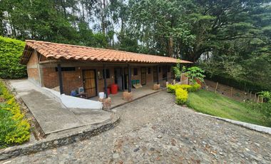 🏡 VENTA DE ESPECTACULAR CASAFINCA CAMPESTRE EN COMBIA – PEREIRA 🌿
