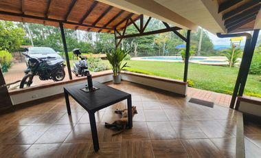 🏡 VENTA DE ESPECTACULAR CASAFINCA CAMPESTRE EN COMBIA – PEREIRA 🌿