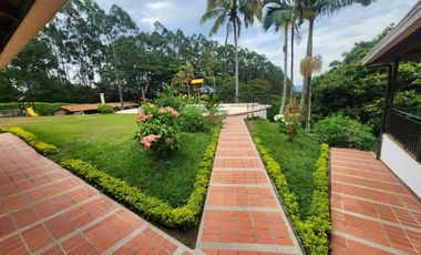 🏡 VENTA DE ESPECTACULAR CASAFINCA CAMPESTRE EN COMBIA – PEREIRA 🌿