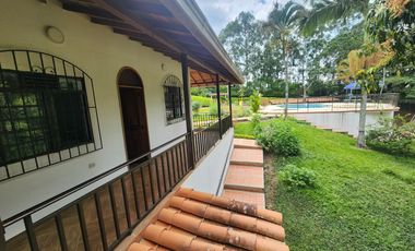 🏡 VENTA DE ESPECTACULAR CASAFINCA CAMPESTRE EN COMBIA – PEREIRA 🌿