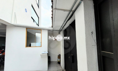 Edificio Ejecutivo con Oficinas Equipadas y Roof Garden Potencial Adolfo Lope Mateos no. 48  — Oportunidad Única