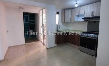 Casa en Venta en El Laurel, Coacalco  de Berrioazabal