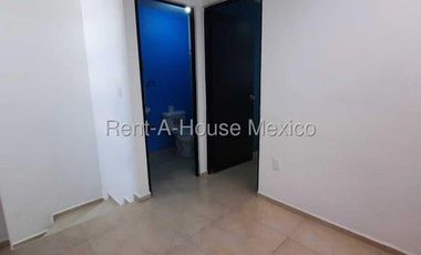 Casa en Venta en El Laurel, Coacalco  de Berrioazabal