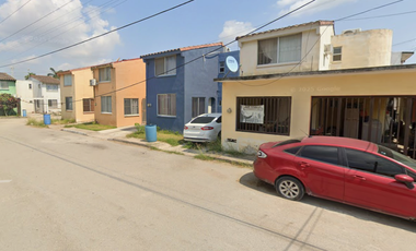 Casa de remate bancario en Villa de las Flores Altamira Tamaulipas, a precio de remate.