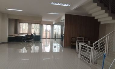 Dijual kantor di Gading Putih Raya