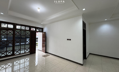 disewakan rumah cocok untuk kantor lokasi kemang ampera
