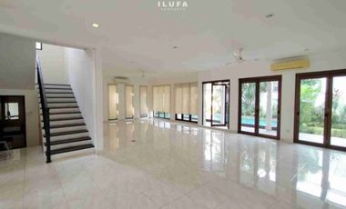 dijual dan disewakan rumah bagus modern 6br lokasi strategis kemang