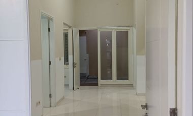 Disewakan Rumah  Pondok Chandra, Cluster Saphire, Delima.  Bagus, minimalis, siap pakai.