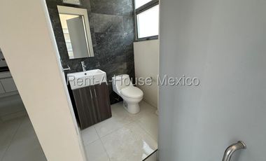 Cañadas del Lago, Departamento en Venta dentro de Cañadas del Lago, con amenidades. FVR