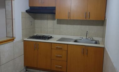 Venta de Casa en Oblatos Remodelada, 3 Recámaras, Estudio y Cerca de Plaza Oblatos