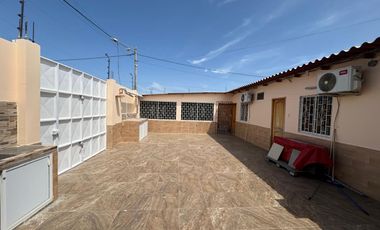 VILLAMIL PLAYAS VENDO CASA 5 HABITACIONES PARA ALQUILER