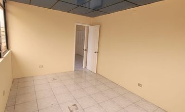 EN ALQUILER | Estratégica Casa Esquinera – El Tornero, Sector UESS, Vía Samborondón