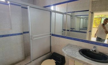 EN ALQUILER | Estratégica Casa Esquinera – El Tornero, Sector UESS, Vía Samborondón