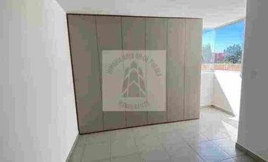 ‼️*CASA EN VENTA*‼️
$2,100,000
Col Bello Horizonte
Cerca de UDLAP, Frescura Camino Real, Periférico , UVM