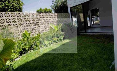 SE VENDE CASA 
FINCA LAS MEMORIAS* 
*ATLIXCO, PUEBLA*~
$4,800,000 casa club alberca canchas de pádel