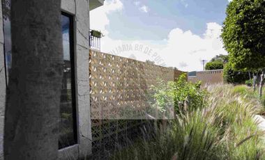 SE VENDE CASA 
FINCA LAS MEMORIAS* 
*ATLIXCO, PUEBLA*~
$4,800,000 casa club alberca canchas de pádel