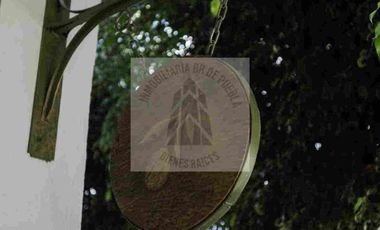 SE VENDE CASA 
FINCA LAS MEMORIAS* 
*ATLIXCO, PUEBLA*~
$4,800,000 casa club alberca canchas de pádel