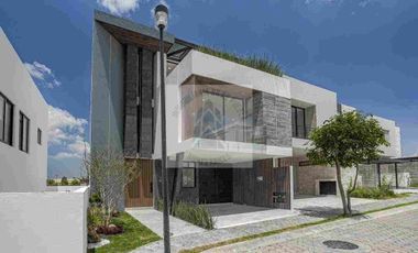 CASA EN VENTA EN PARQUE MILAN*
LOMAS DE ANGELOPOLIS