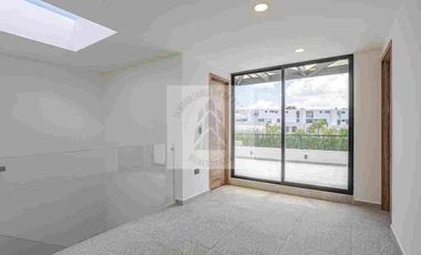 CASA EN VENTA EN PARQUE MILAN*
LOMAS DE ANGELOPOLIS