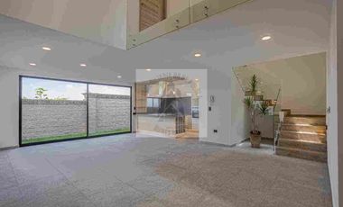 CASA EN VENTA EN PARQUE MILAN*
LOMAS DE ANGELOPOLIS