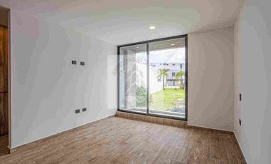 CASA EN VENTA EN PARQUE MILAN*
LOMAS DE ANGELOPOLIS